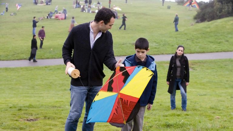 O Menino de Cabul: entre pipas, culpas e a coragem de voltar