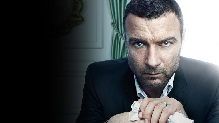 Ray Donovan revela os bastidores do poder e os traumas de um homem que resolve crises alheias, mas não consegue escapar das próprias